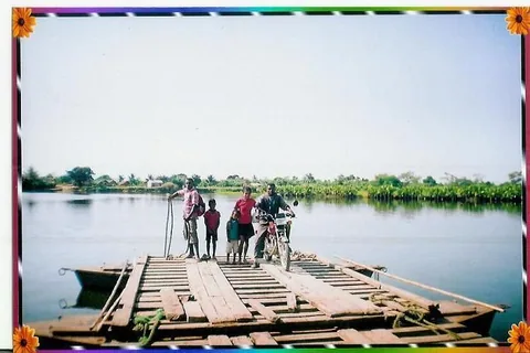 P_re_COMMODE_moto_1